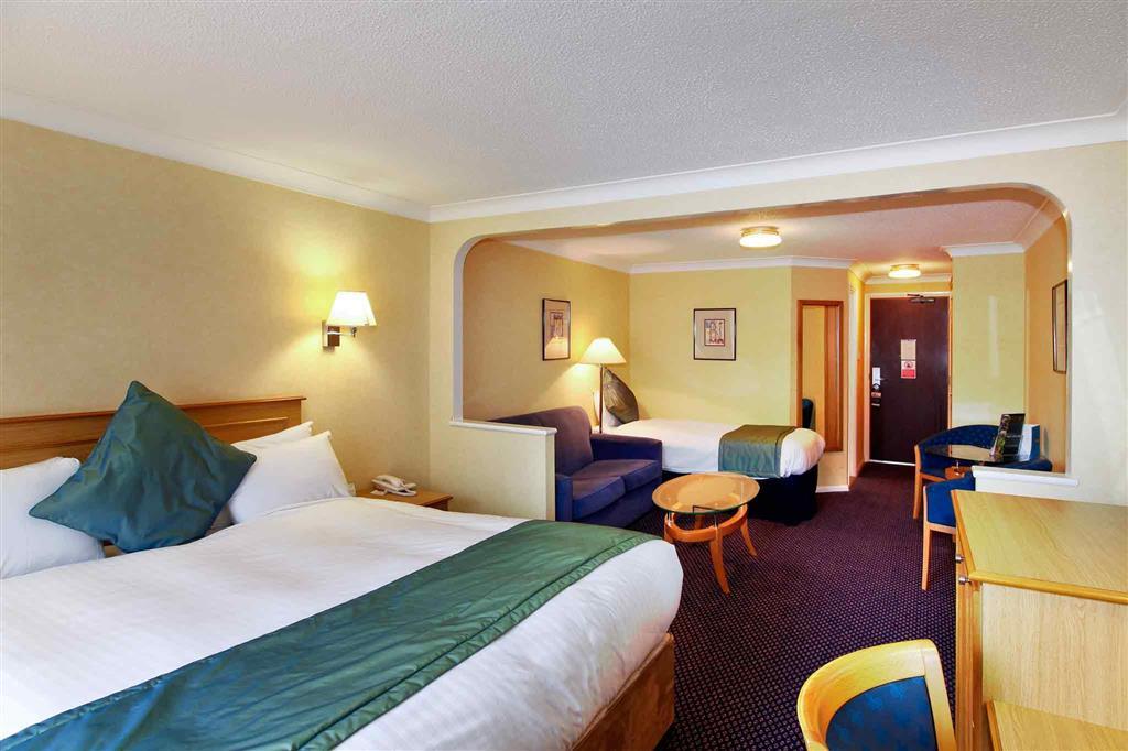 Mercure Hatfield Oak Hotel Exterior foto