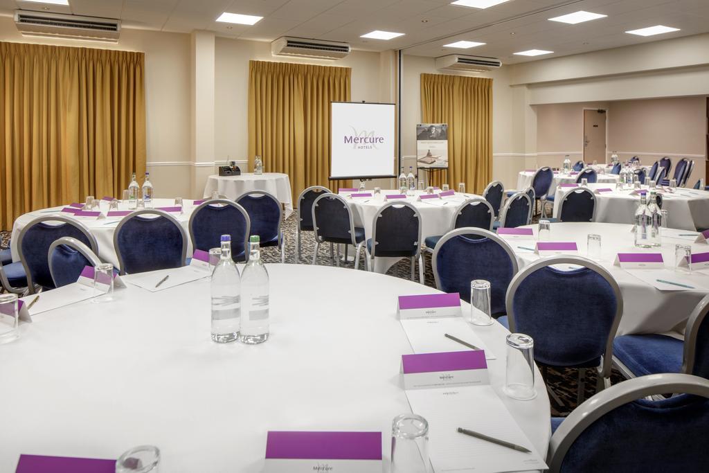 Mercure Hatfield Oak Hotel Exterior foto