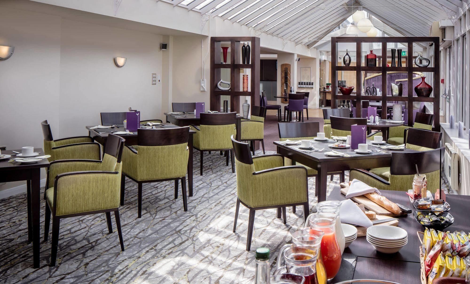 Mercure Hatfield Oak Hotel Exterior foto